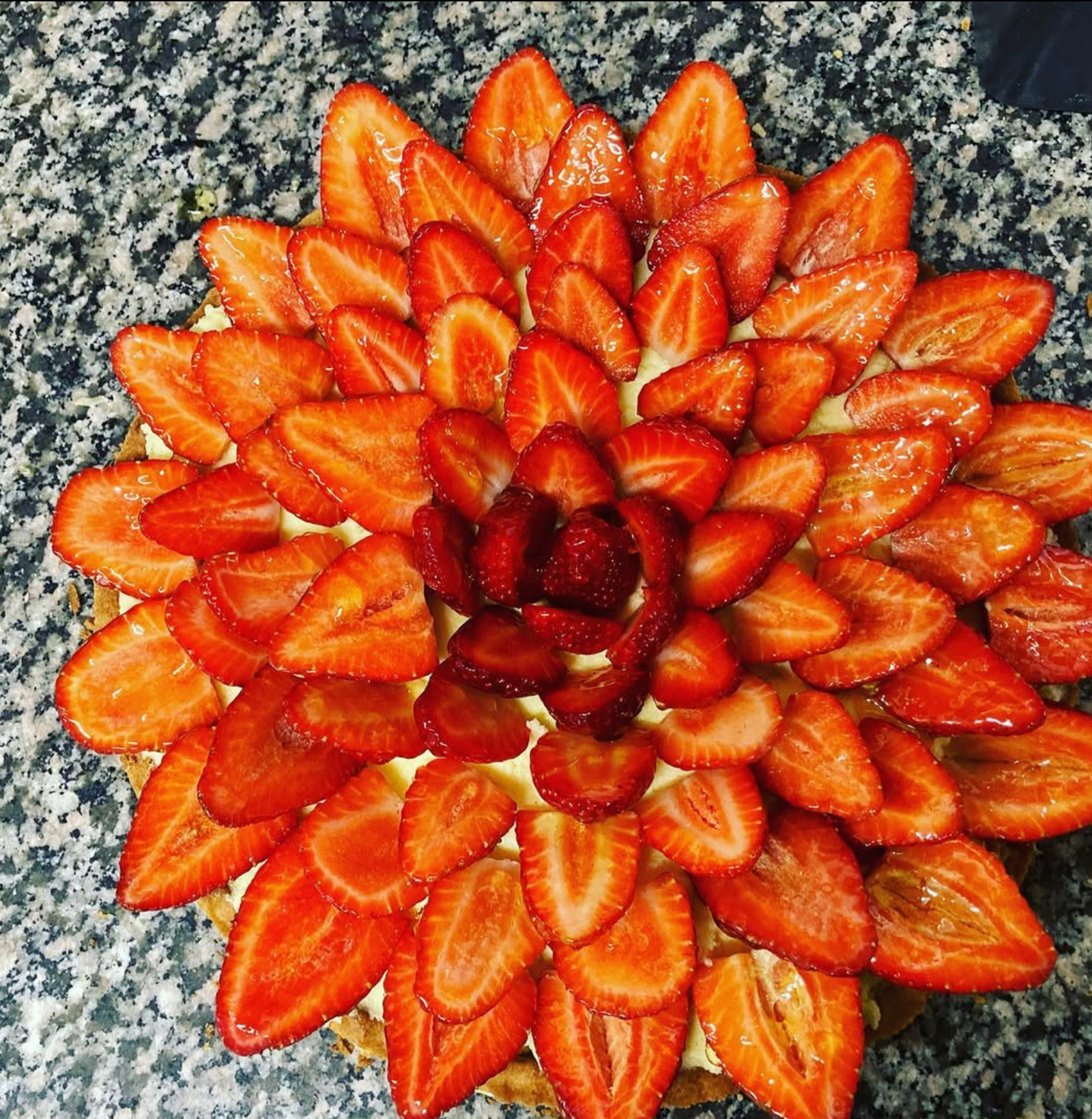 Pâtisseries fines et gâteaux maison de la Boulangerie de la Tour